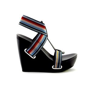 The United Nude Wedge elegant platform sandal